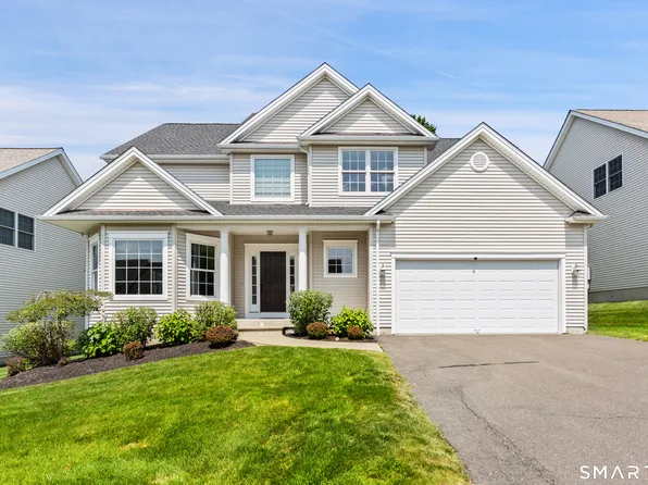3 Tobins Court #3, Danbury, CT 06810