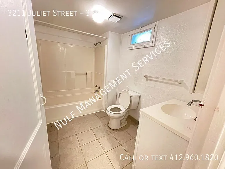 3211 Juliet St #3 — Photo 7