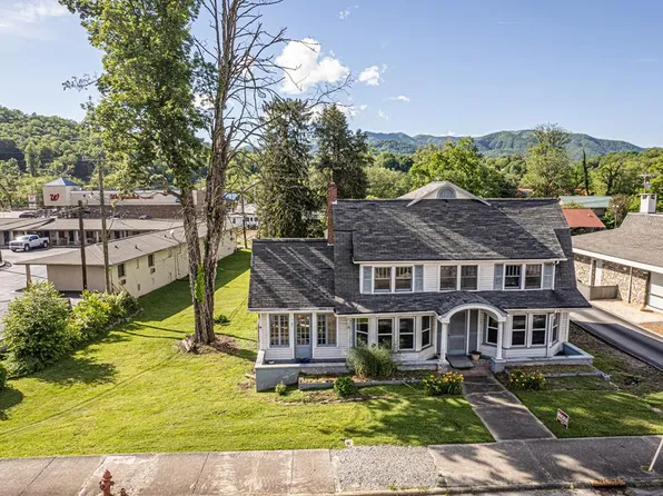 31 Main St, Bryson City, NC 28713