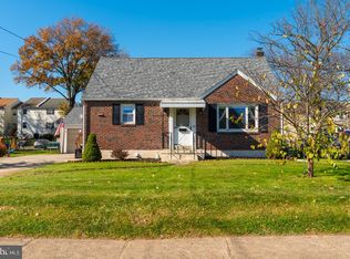 211 Grosstown Rd, Stowe, PA 19464