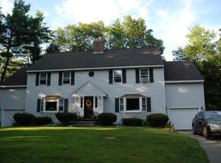 9-11 Betsy Ln, Chelmsford, MA 01824
