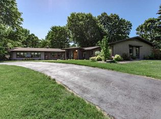 2443 S Marlan Ave, Springfield, MO 65804