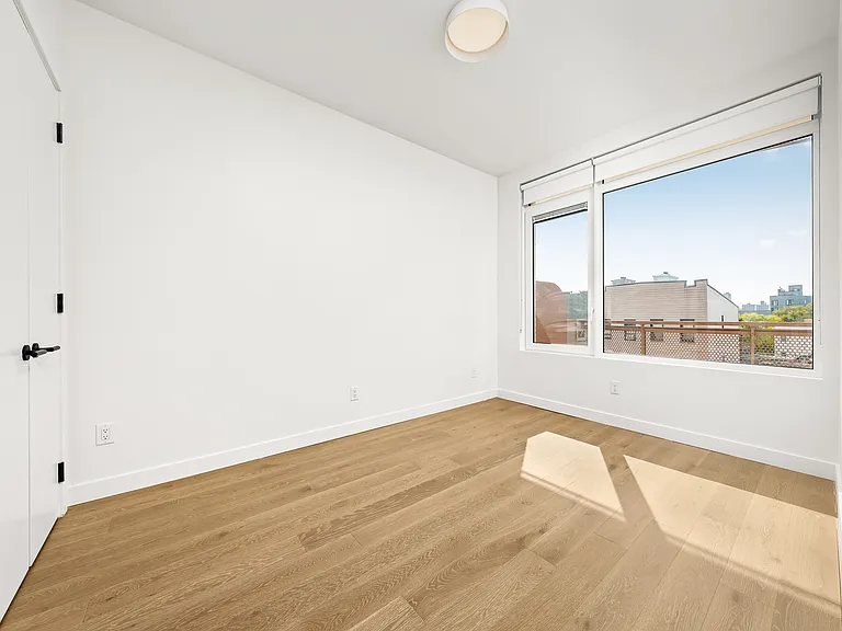 828 Metropolitan Ave #3C — Photo 7