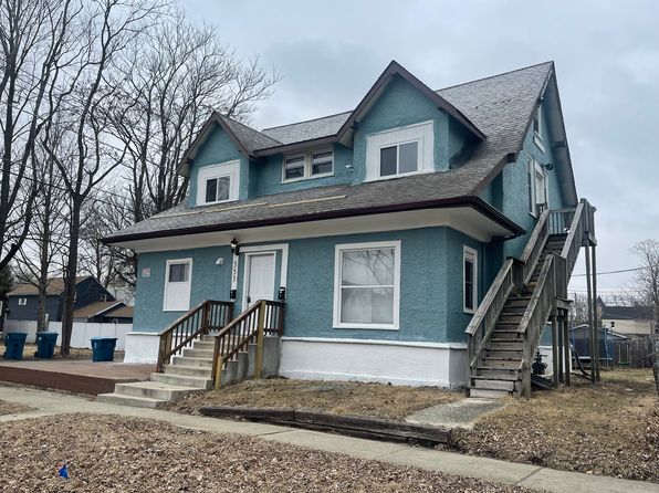 553 E Bourbonnais St #2
