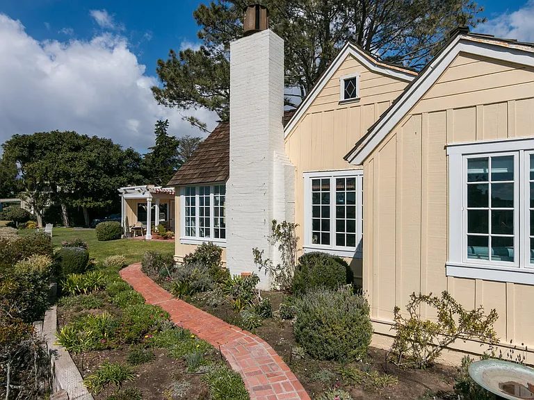 181 Rincon Point Rd — Photo 40