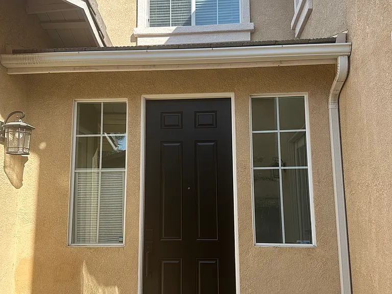 25201 Lemongrass St — Photo 2
