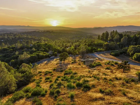 10306 Canyon Creek Ln, Penn Valley, CA 95946