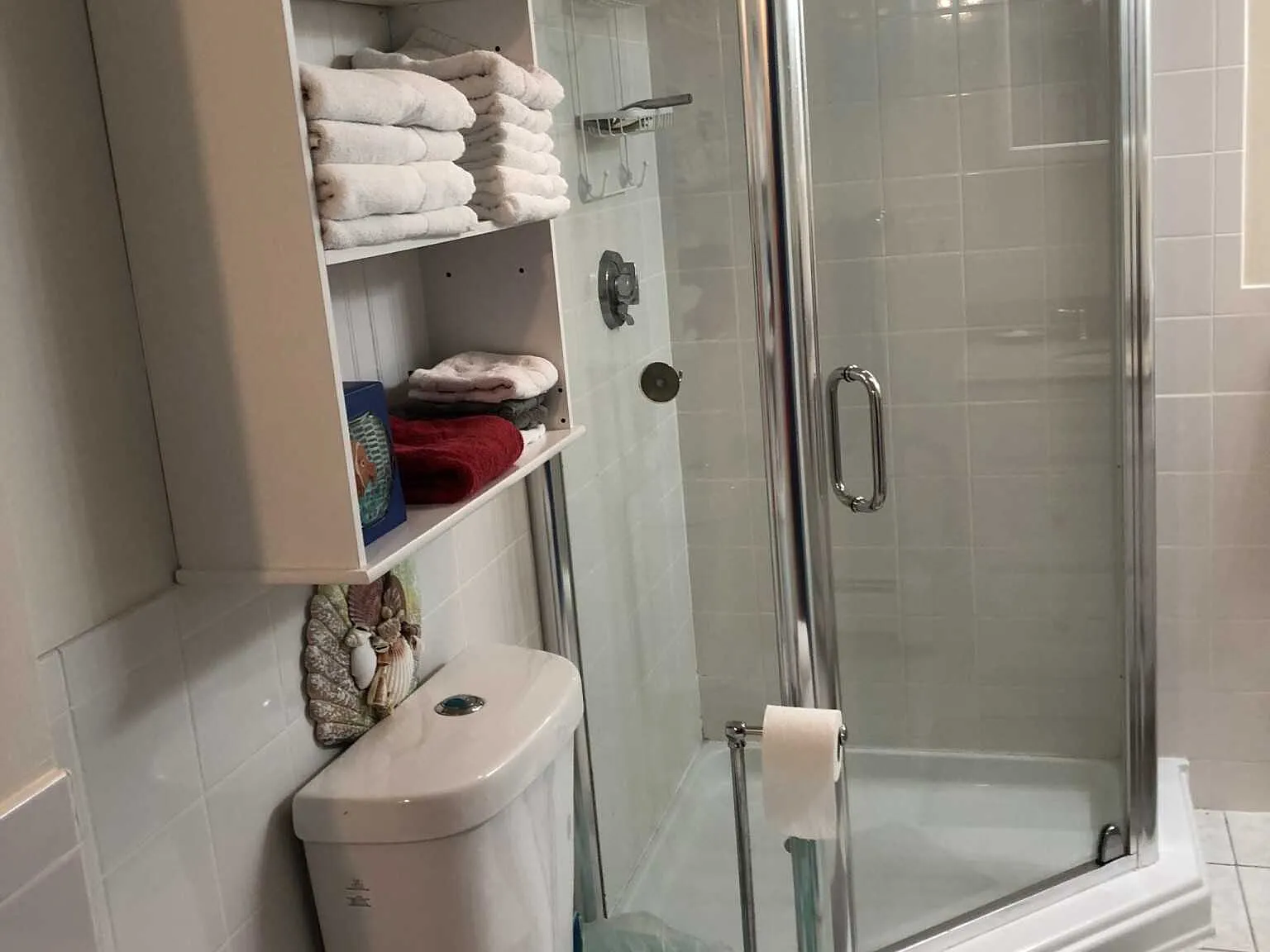 2 bed, $3,200 — Photo 1