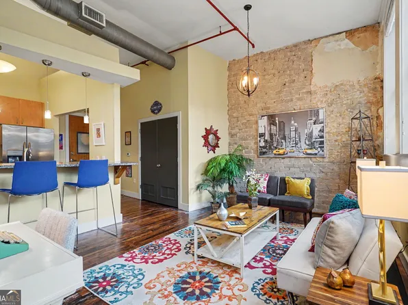 600 College St Unit 108, Atlanta, GA 30354