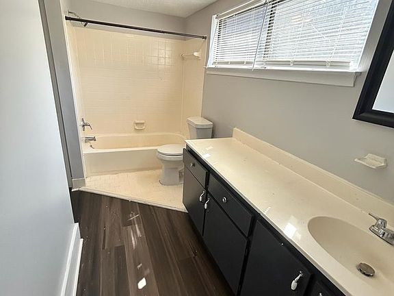3rd image of 6474 Kirby Trees Dr #1