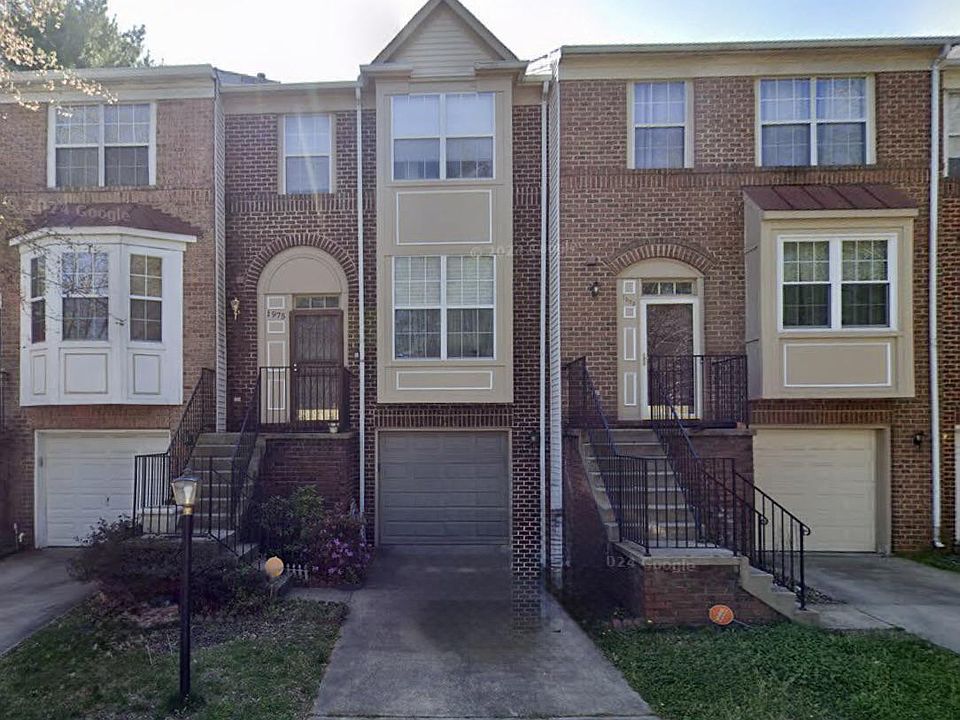 1st image of 1975 Beecham Ct