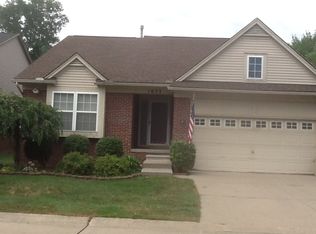 1632 Bayberry Park Cir #5, Canton, MI 48188
