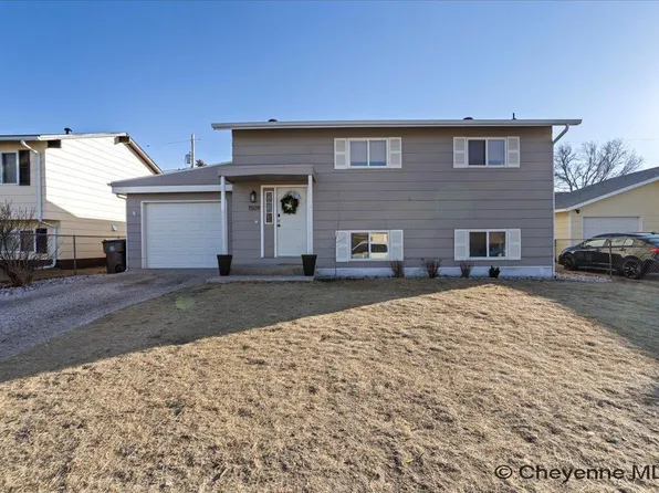 1509 Woodward Dr, Cheyenne, WY 82007