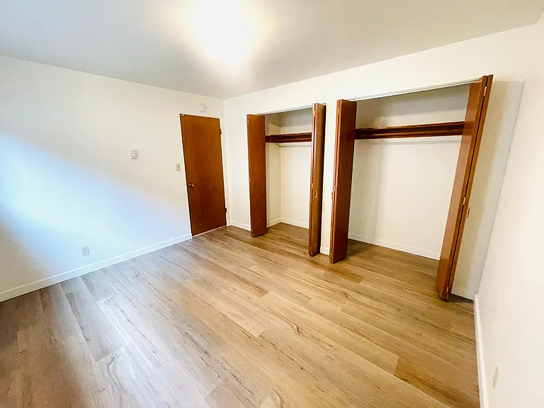 405 Walnut St #1 — Photo 14