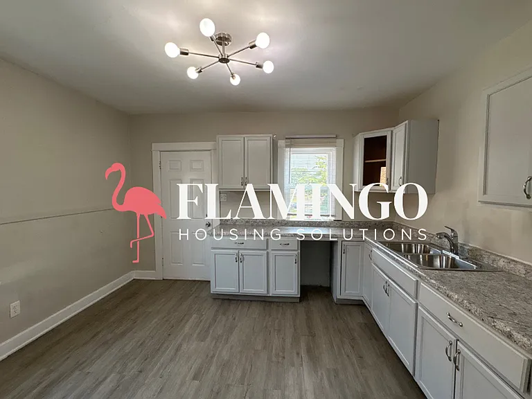 3629 W 3rd St — Photo 5