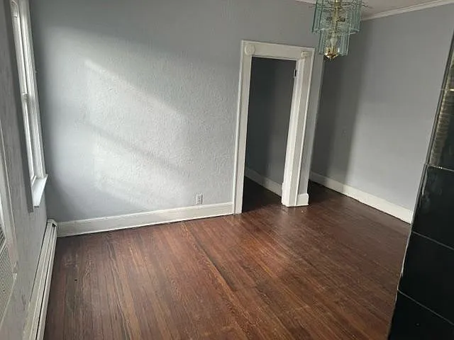 8 Lake St — Photo 1