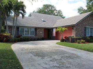 47 Hickory Hill Rd, Tequesta, FL 33469