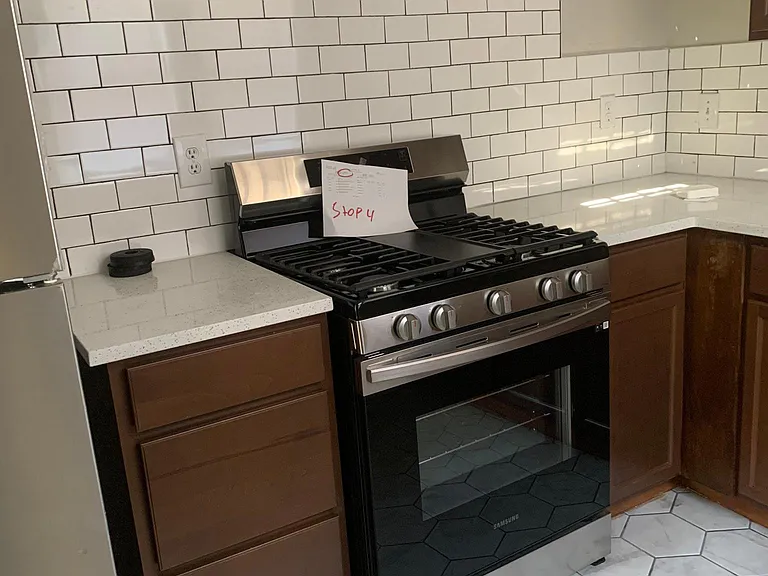 3016 N Robinson Ave #5 — Photo 5