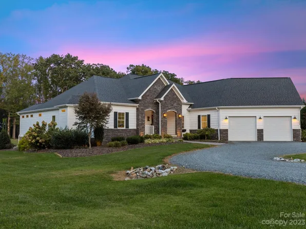 364 Cotton Creek Rd, Star, NC 27356