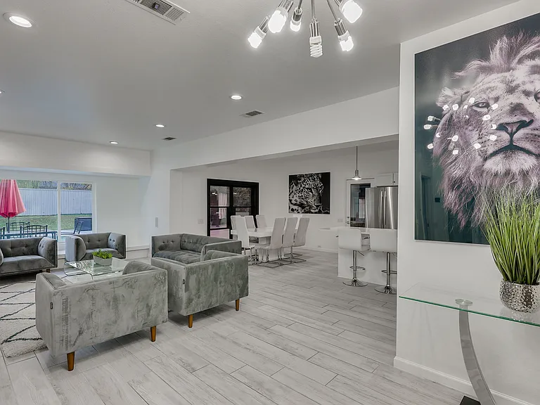 6319 Windmill Cir — Photo 8