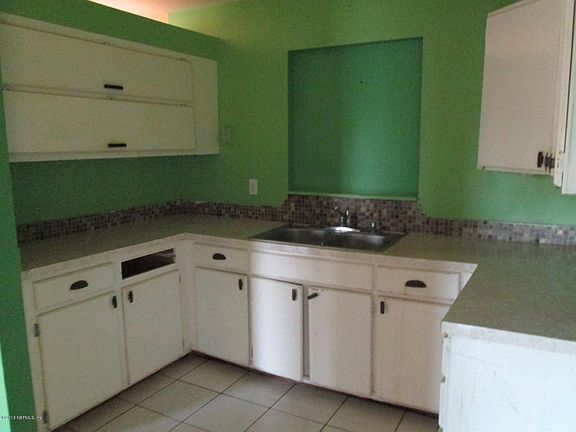 4th image of 10937 Caledonia Dr