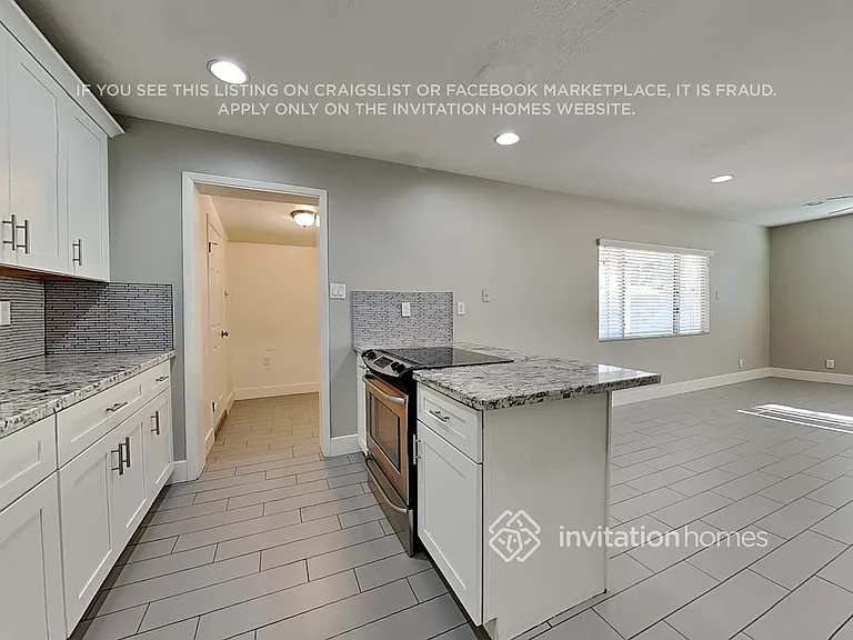 7501 E Latham St — Photo 8