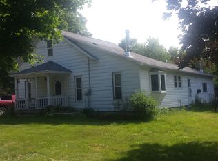916 Forest St, Charlotte, MI
