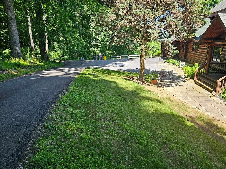Sagle Rd — Photo 101