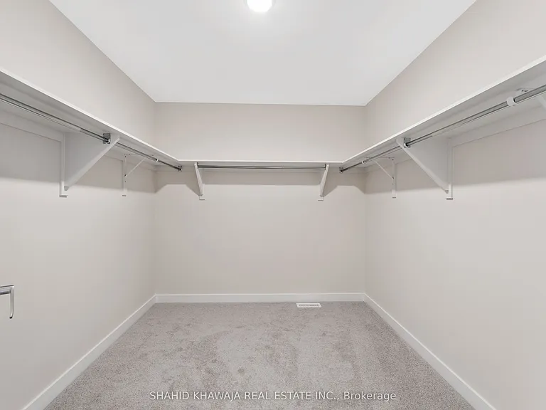 93 Hackamore Cres — Photo 21