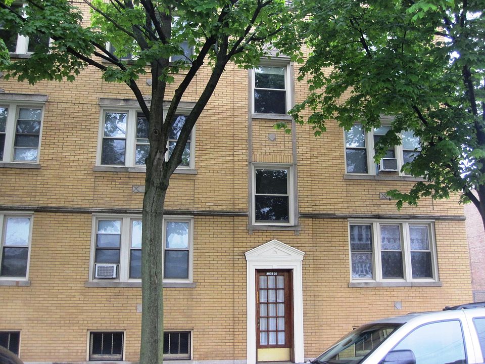 1st image of 4003 W Oakdale Ave #3