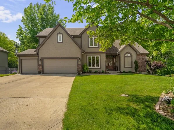 16529 W 81st St, Lenexa, KS 66219