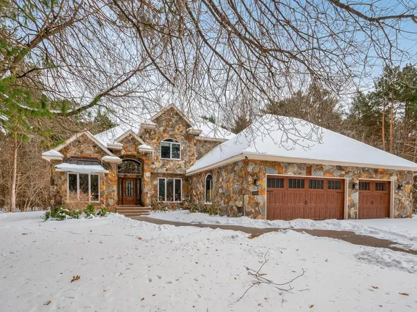 26563 Woodlands Pkwy, Zimmerman, MN 55398