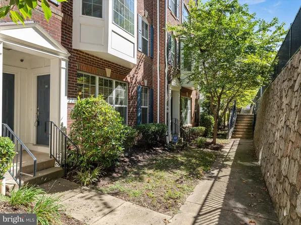 2263 Kew Gardens Dr #187, Woodbridge, VA 22191