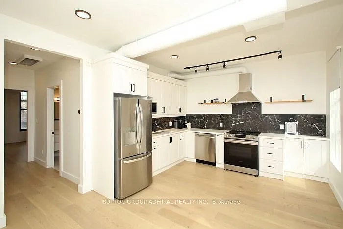 535 Yonge St #3 — Photo 8