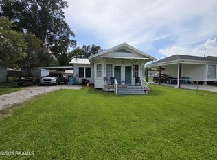 300 Landry St, Sunset, LA 70584