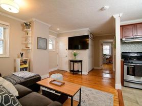 206 Bunker Hill St, Charlestown, MA