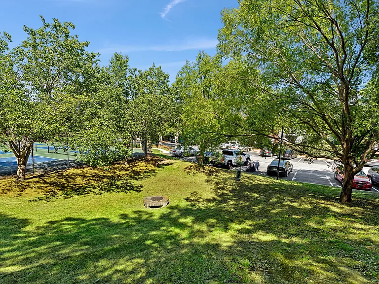 Steeple Crest Apartment Homes — Photo 32