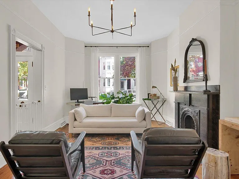 1527 Floyd Ave — Photo 8