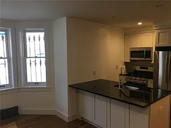 Rented by R New York