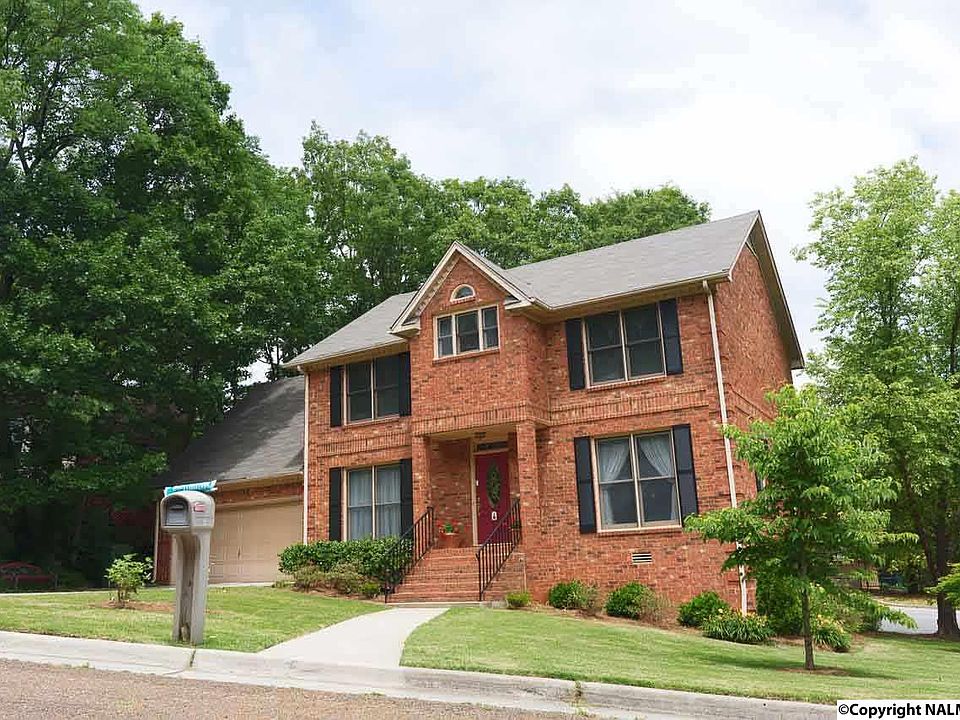 1st image of 603 Nightingale Cir SE