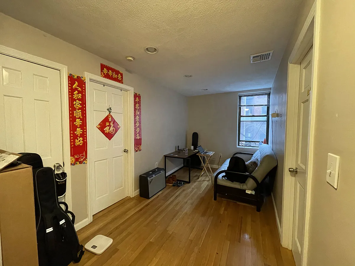 Building Photo - 65 Hemenway St #6