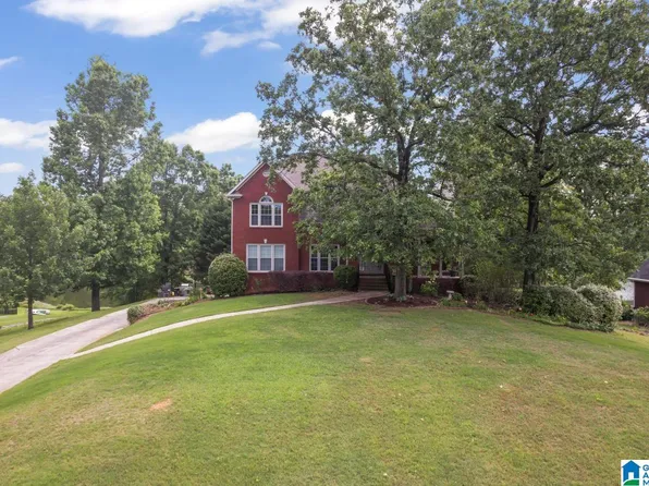 114 Saddle Lake Dr, Alabaster, AL 35007