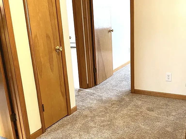 258 Miller St #B — Photo 13