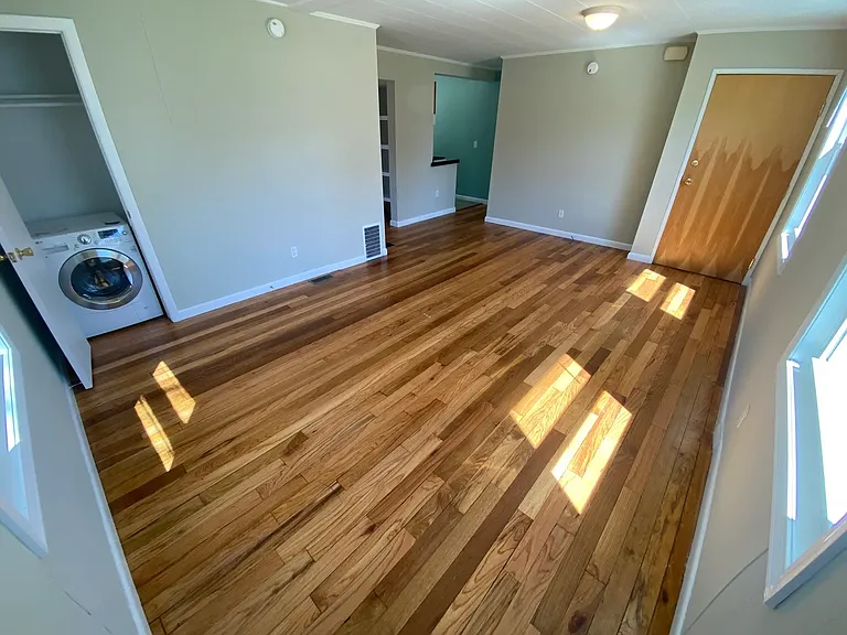 98 Margaret St #B — Photo 14
