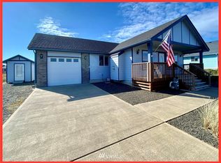 1103 Greenview Ave SW, Ocean Shores, WA 98569