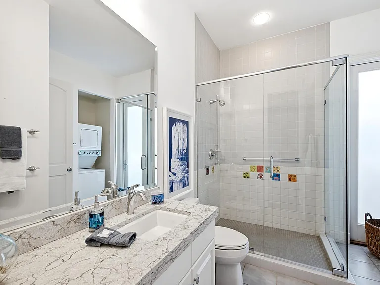 2540 Half Moon Walk — Photo 36