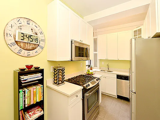 Sold by Cooper & Cooper Real Estate | media 11