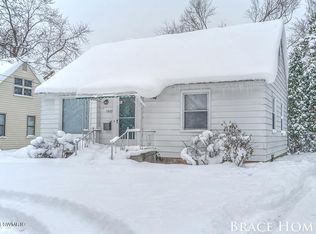 1065 Kentwood St NE, Grand Rapids, MI