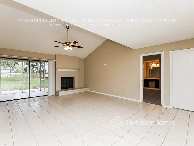 1403 Live Oak Ct — Photo 3