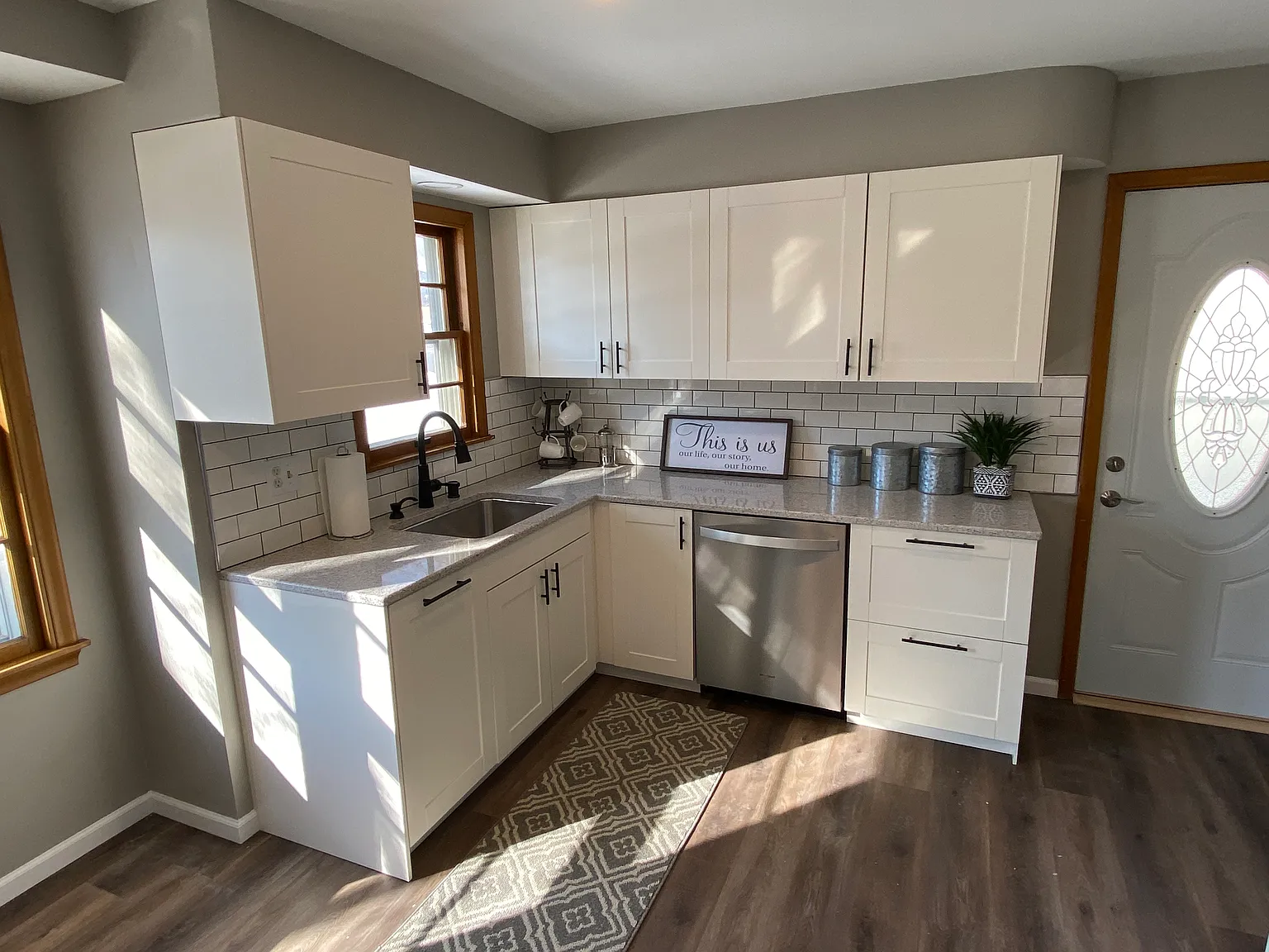 4 Bedroom Single Family Home — Photo 2